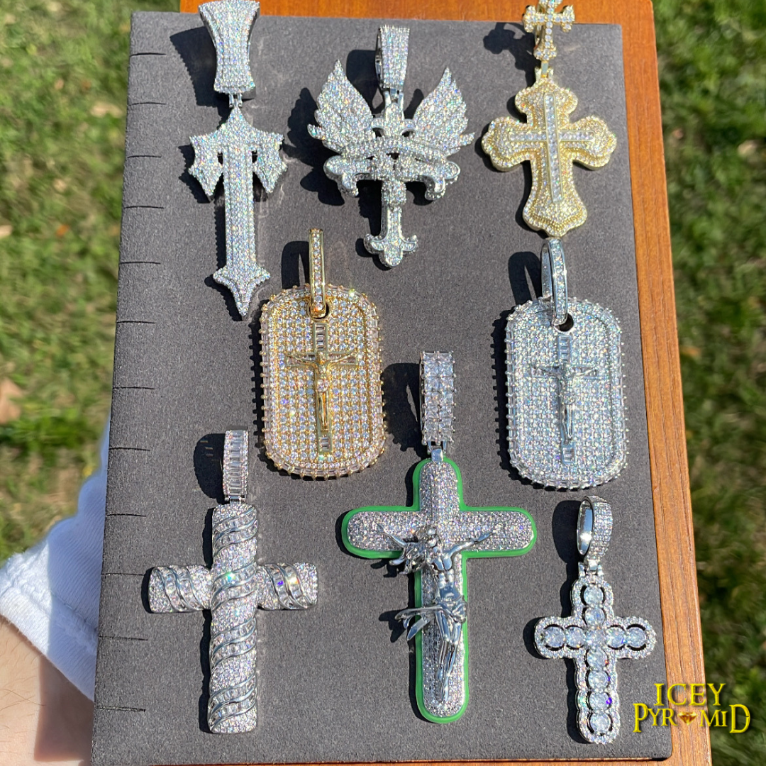 Cross Jesus Luminous Glow In The Dark Iced Out Diamond Pendant Necklace