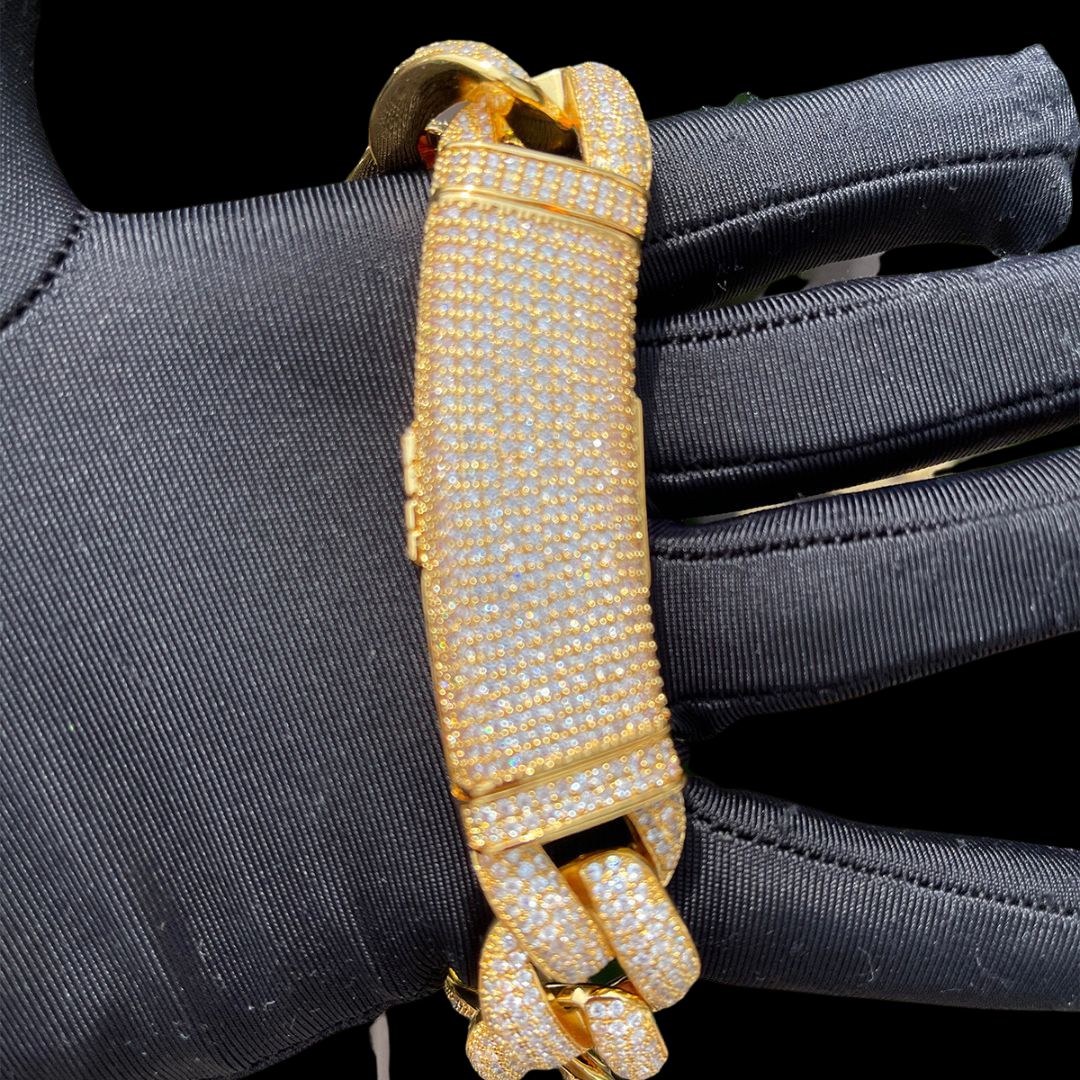 20MM Big Clasp Thick Miami Cuban Iced Out Diamond Bracelet